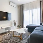 Апартаменты Tendency 8 *