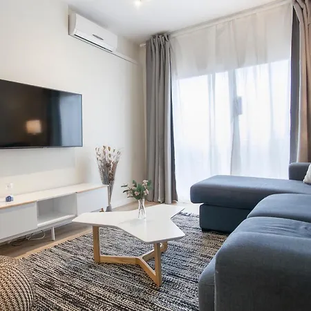 Apartment Tendency 8 *